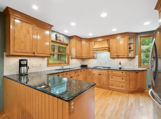 5511 Hansen Rd, Edina, MN 55436