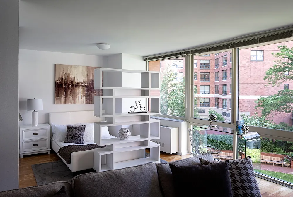 400 Chambers Street — Photo 1