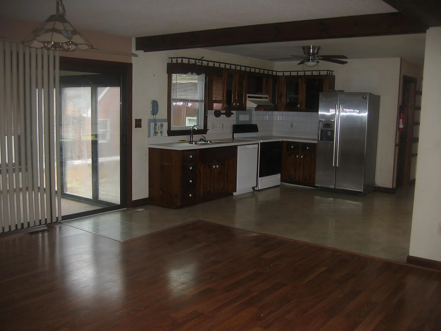 4 bed, 2.5 bath, 2982 sqft, $2,950 — Photo 3