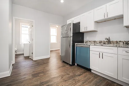 1621 Mentor Ave #2 Photo 1