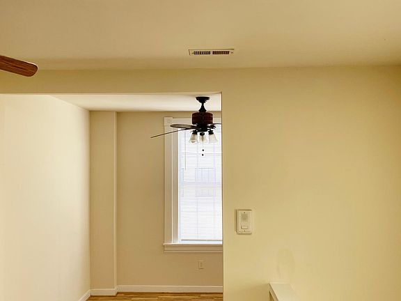 4th image of 325 N Adams St #325