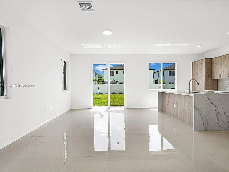 22431 SW 125th Ave #19A — Photo 32
