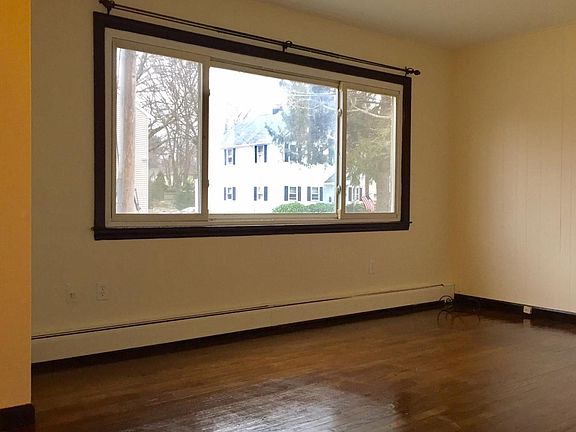Spacious Living Room, Hardwood