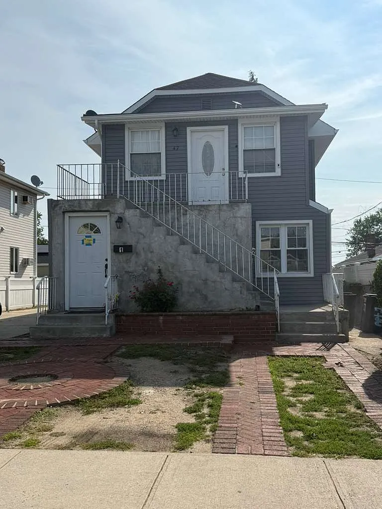 2 bed, $3,200 — Photo 2