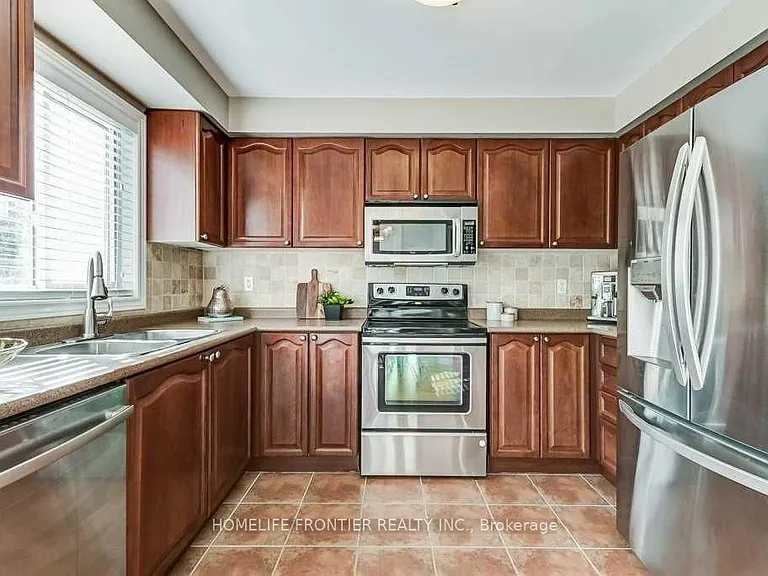 127 Alfred Smith Way — Photo 8