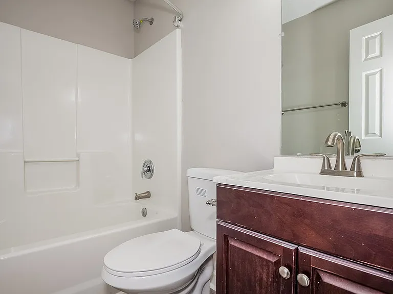 10512 Wilson Glen Dr — Photo 12