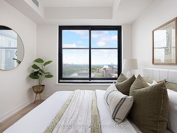 4th image of 181 Sterling Rd #1107