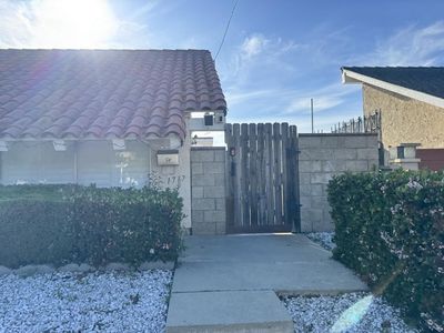 (Undisclosed Address), Huntington Beach, CA, 92648