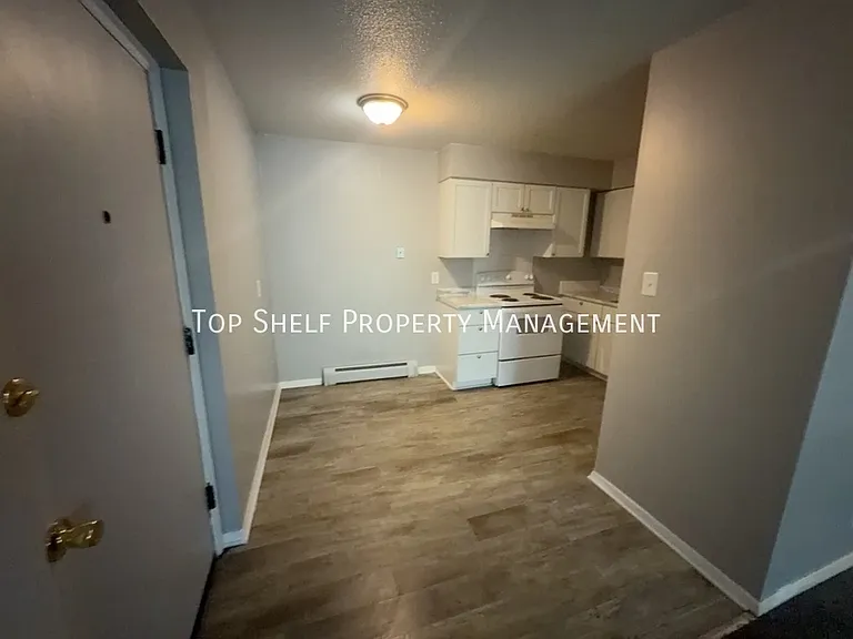 3119 Grand Ave #4 — Photo 3