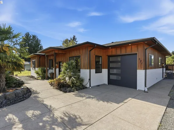 571 River Loop 2, Eugene, OR 97404