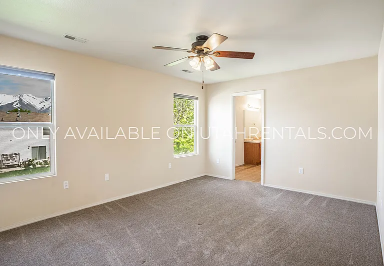 215 S 1050 W — Photo 16
