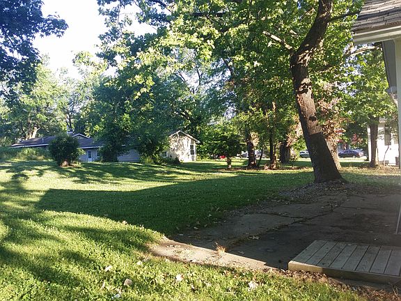 2061 S. Illinois, Back Yard