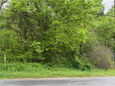 539 Lakeview Dr, Thomasville, NC, 27360