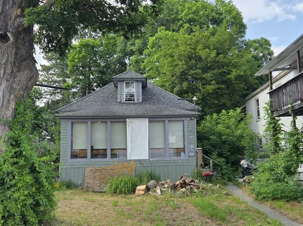 24 Church Street, Jay, ME 04239