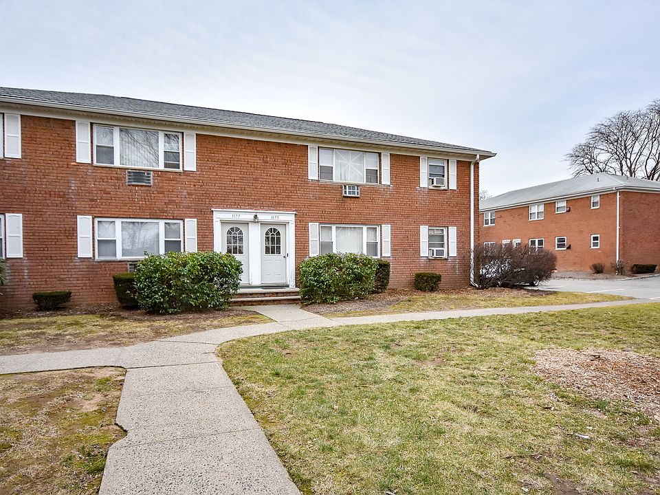 2nd Floor - Corner Unit