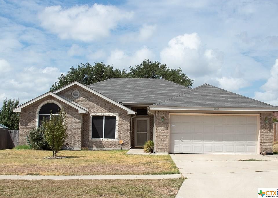 1st image of 5209 Yellow Pine Ct