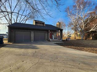 710 Central Ave NW, Orange City, IA 51041