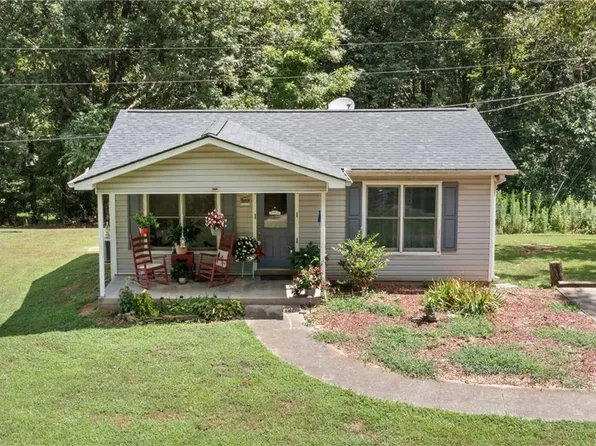 1688 Antioch Church Rd, Talking Rock, GA 30175