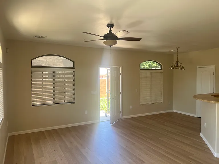 1350 S Greenfield Rd #1032 — Photo 2