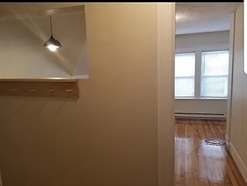 1060 Pleasant St #3 — Photo 7