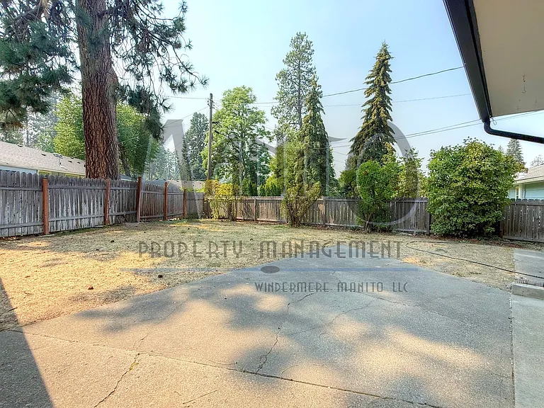 1324 E 43rd Ave — Photo 18