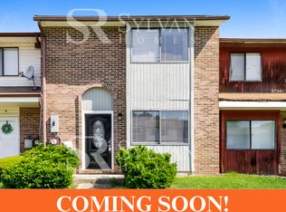 6 Pineknot Ct, Baltimore, MD 21207