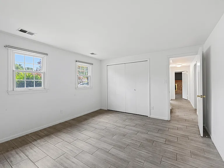 905 Carole Ct SE — Photo 17
