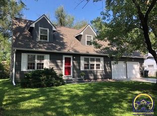 3113 SW Mulvane St, Topeka, KS 66611