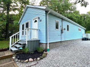 213 Turner Dr, Chardon, OH 44024