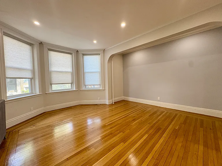 90 Fuller St #1 — Photo 2