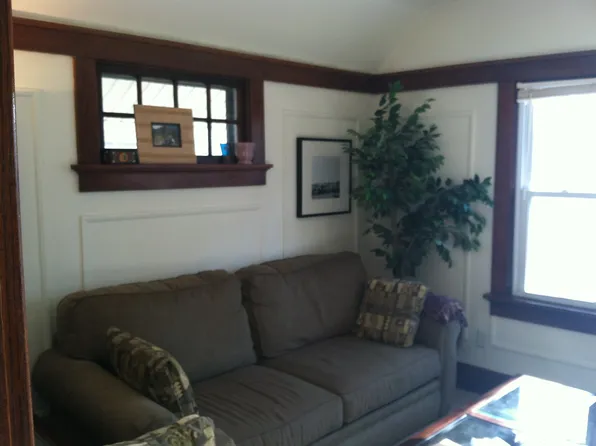 632 E Conway St, Milwaukee, WI 53207