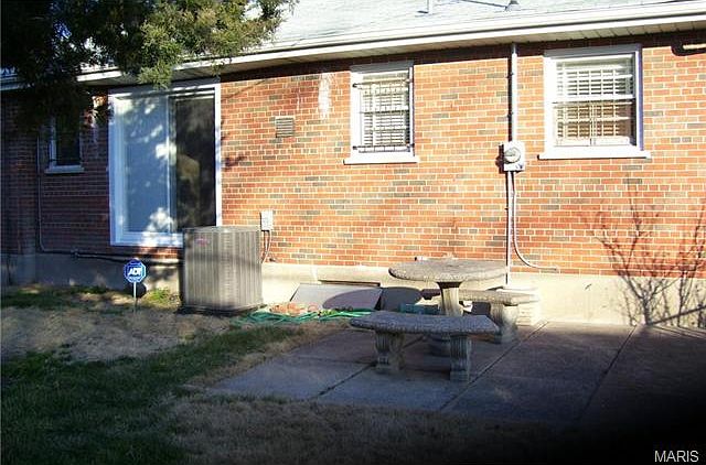 2nd image of 3909 San Francisco Ct
