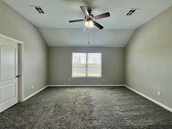 5th image of 202 Emory Fields Dr