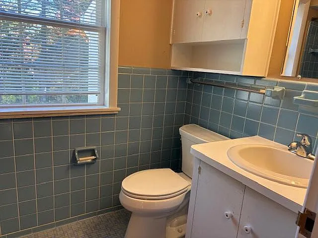 815 Hewett Dr — Photo 10