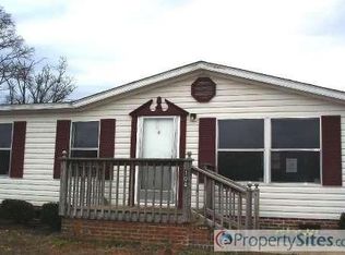 104 Tarlenton Dr, Fountain Inn, SC 29644