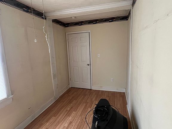 5th image of 207 N Winchester Ave