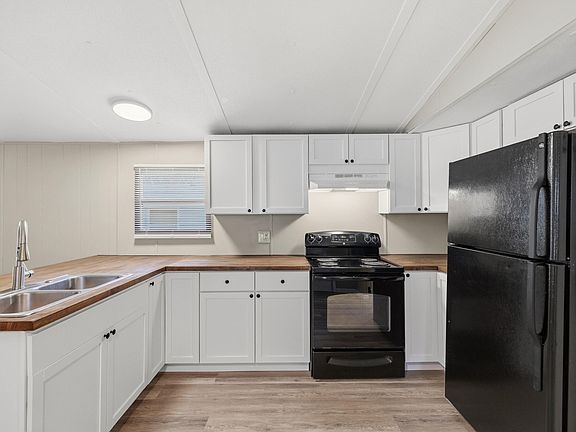 5th image of 563 Constitution Dr