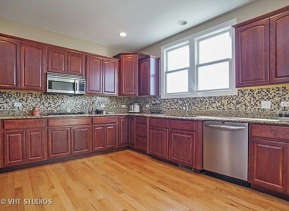 3rd image of 759 W Kristen Ct