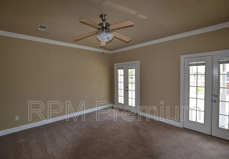 2117 Cypress Hall Aly — Photo 22