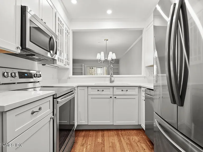 51 Forest Ave #24 — Photo 3