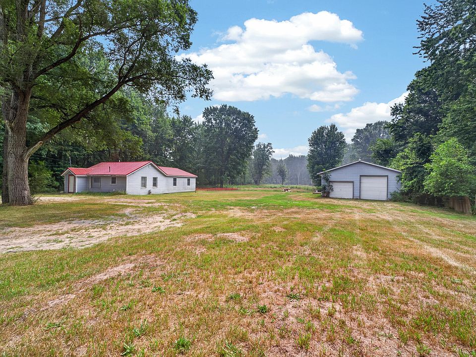 1st image of 3065 Black Creek Rd