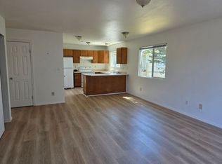 1033 Pacific Avenue, Crescent City, CA 95531