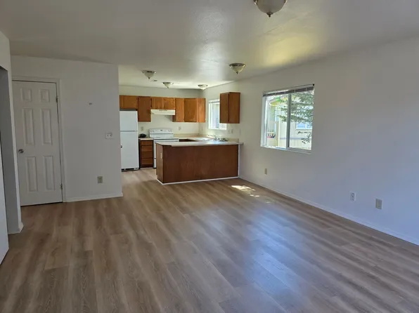 1033 Pacific Avenue, Crescent City, CA 95531