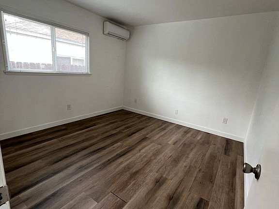 3rd image of 118 N Sierra Vista St APT C