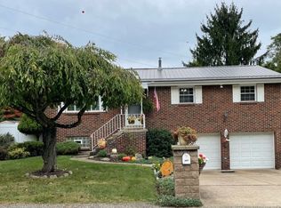 241 Springwood Dr, Verona, PA 15147