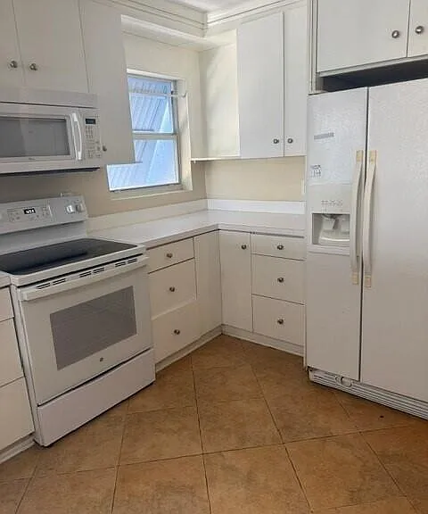 2900 SW 22nd Ave #5110 — Photo 14