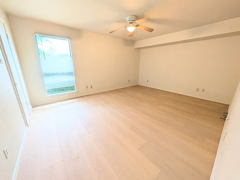 625 San Carlos Dr — Photo 3