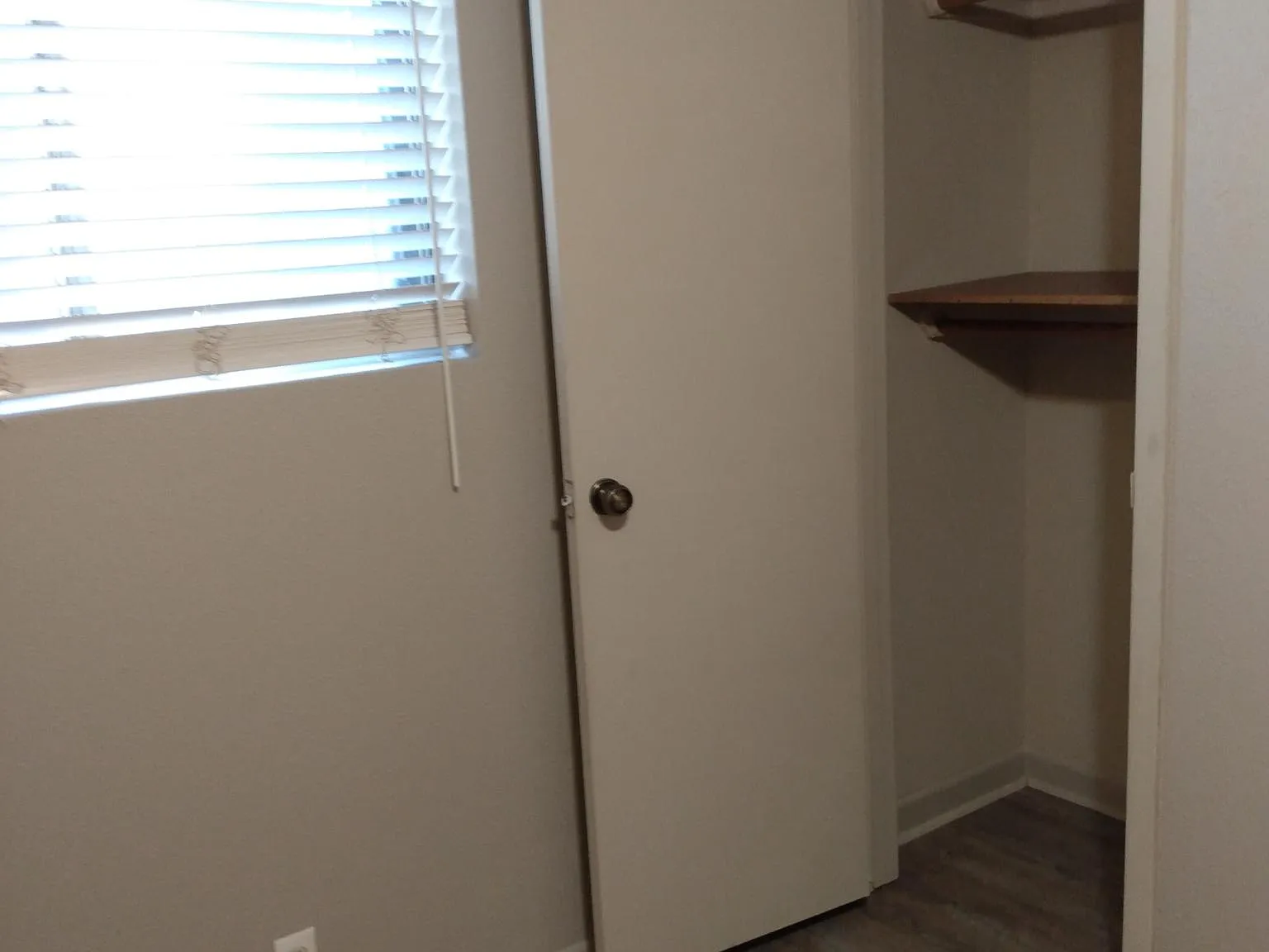 3 bed, 1063 sqft, $1,500 — Photo 4