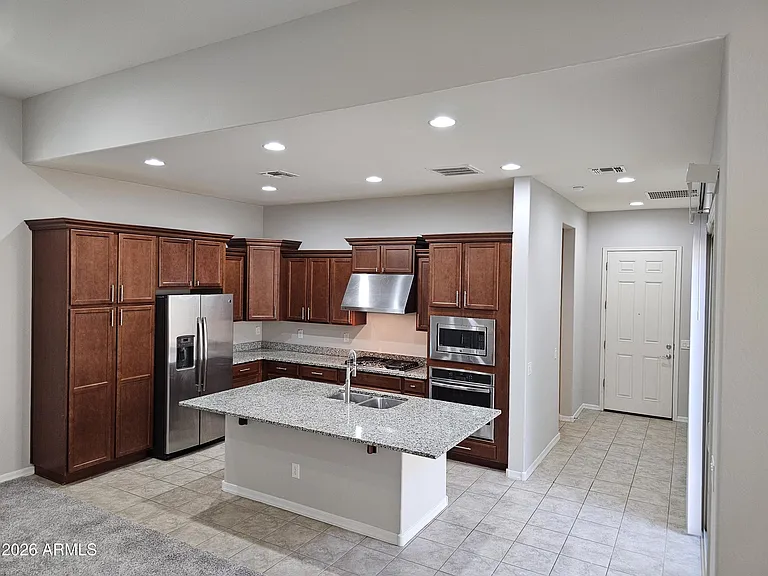 2253 S Wallrade Ln — Photo 4