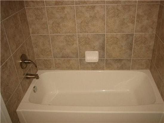 1st image of 924 28th St NE #924